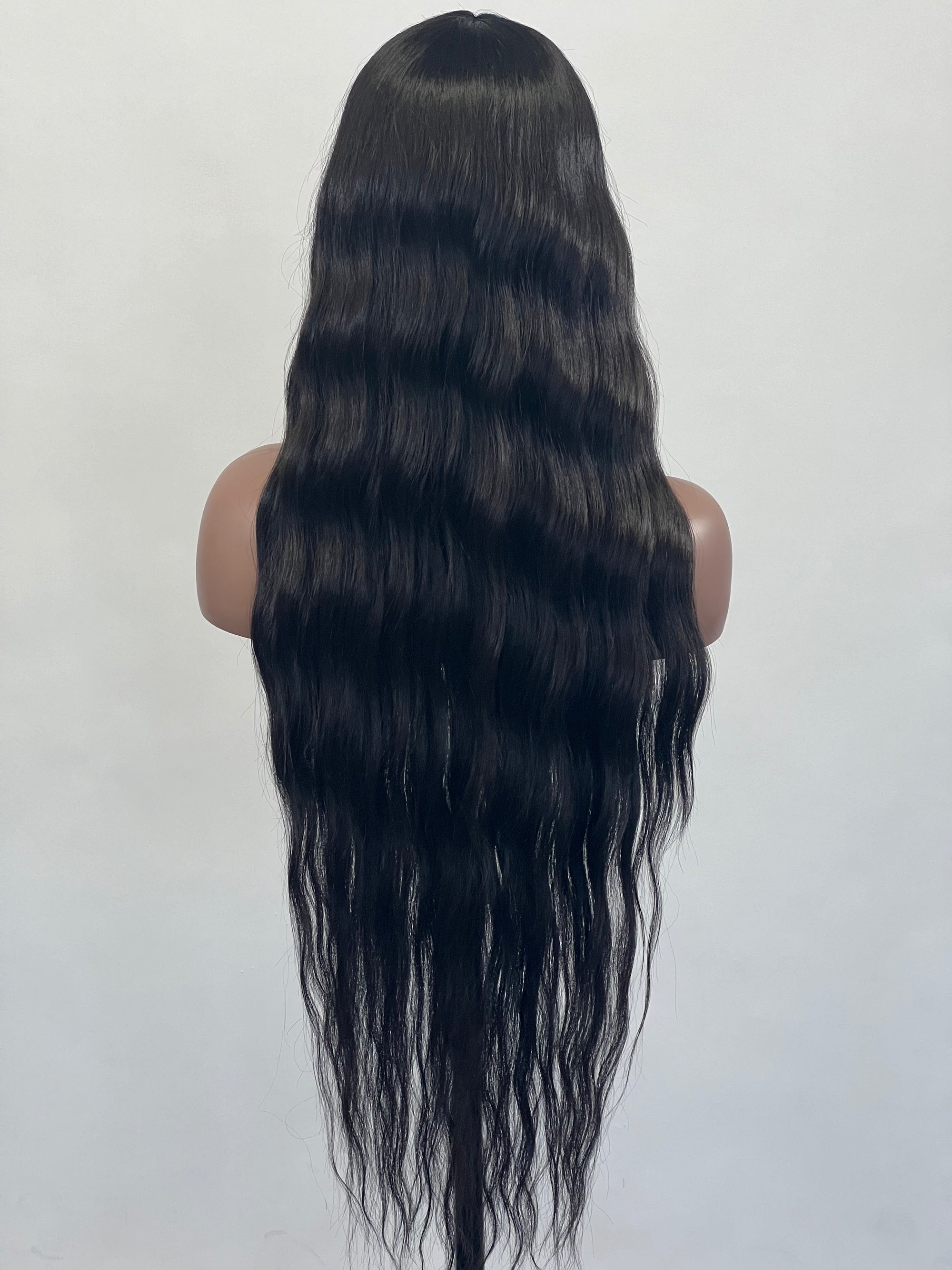 Mane Concept Red Carpet Edge &nbsp;HD Lace Front perruque - &nbsp;LEONA