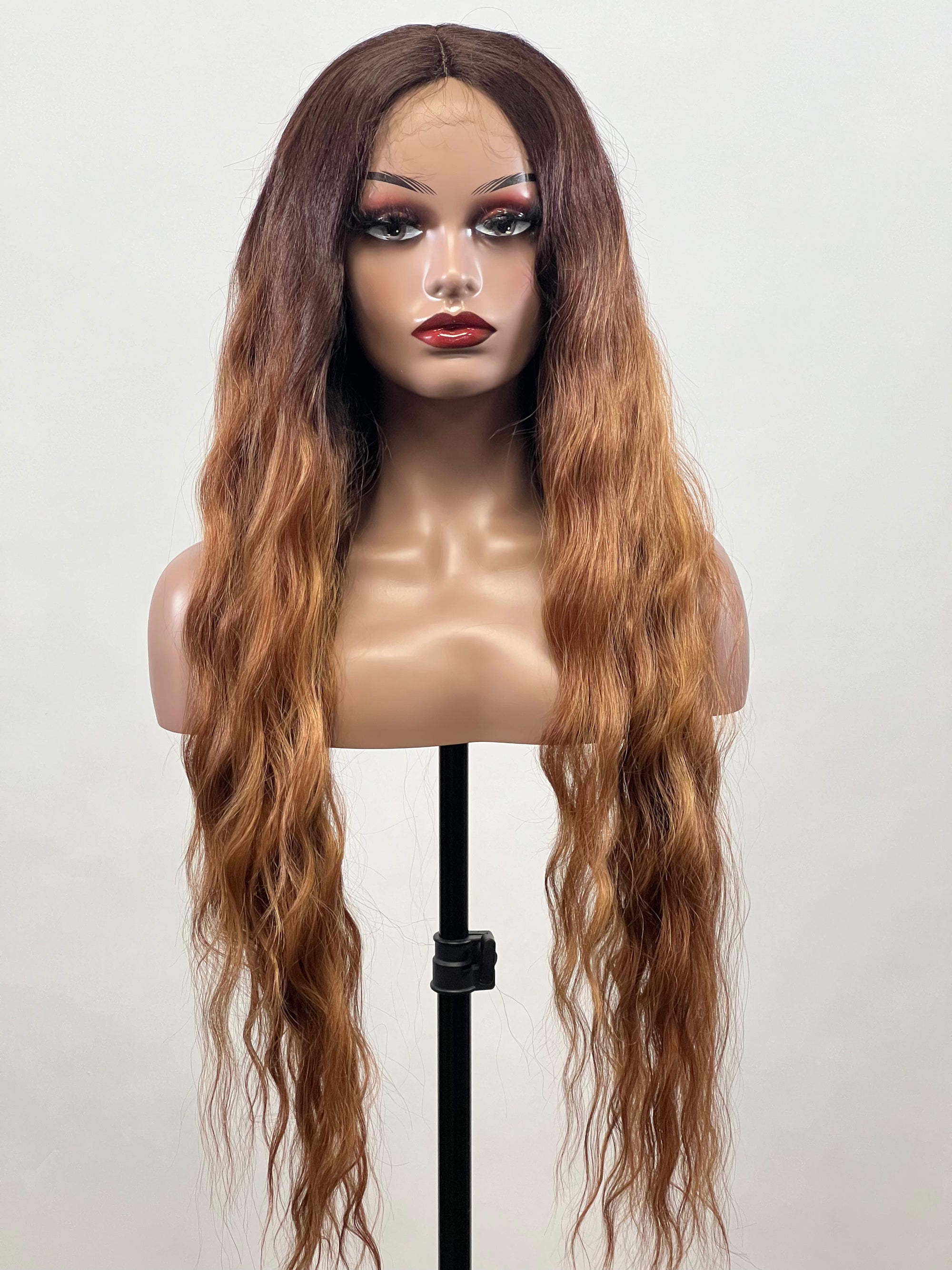 Mane Concept Red Carpet Edge &nbsp;HD Lace Front perruque - &nbsp;LEONA