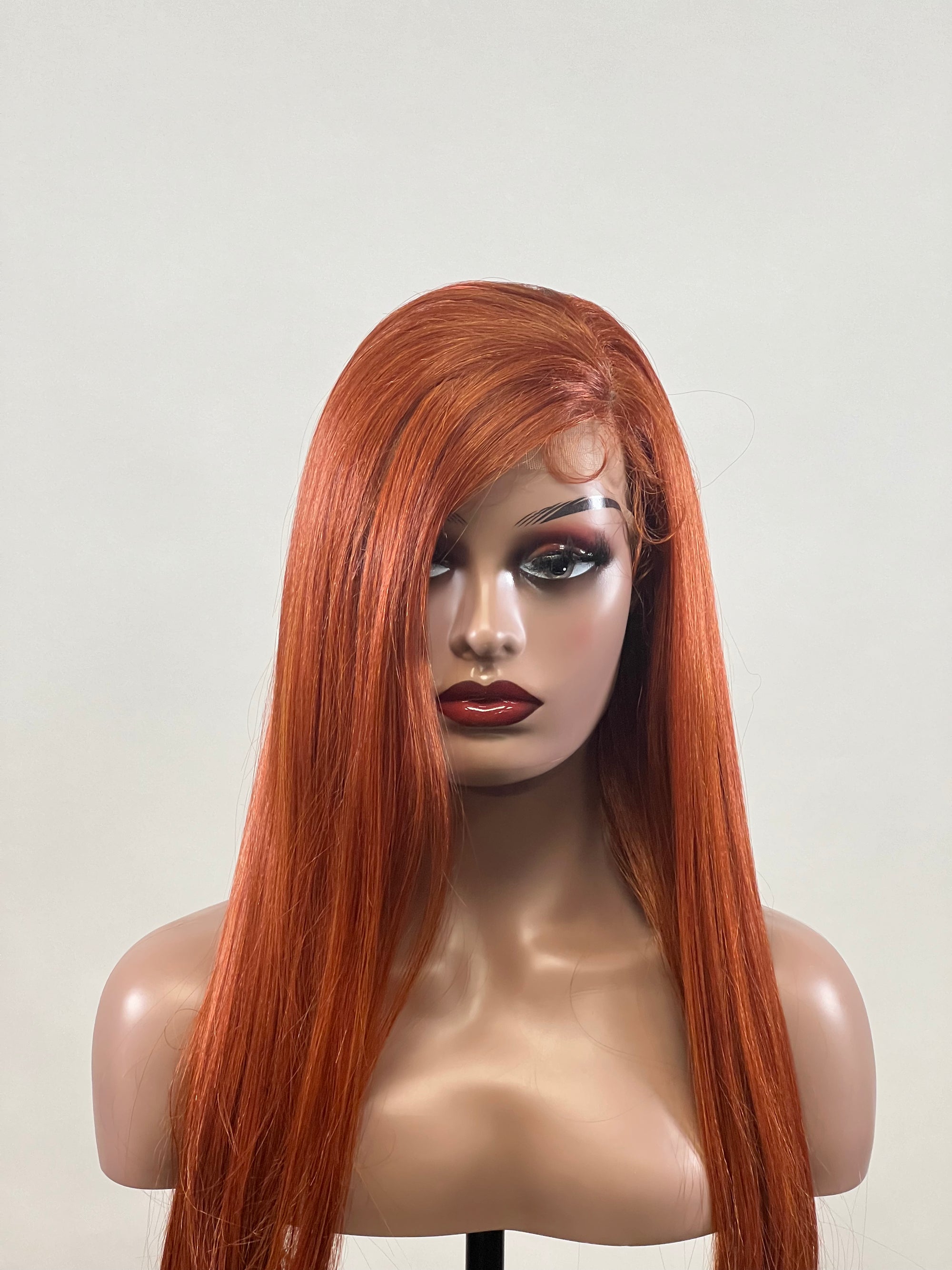 La Perruque GREEN WIG RYLEE 30'&nbsp;de la marque BIJOUX HAIR