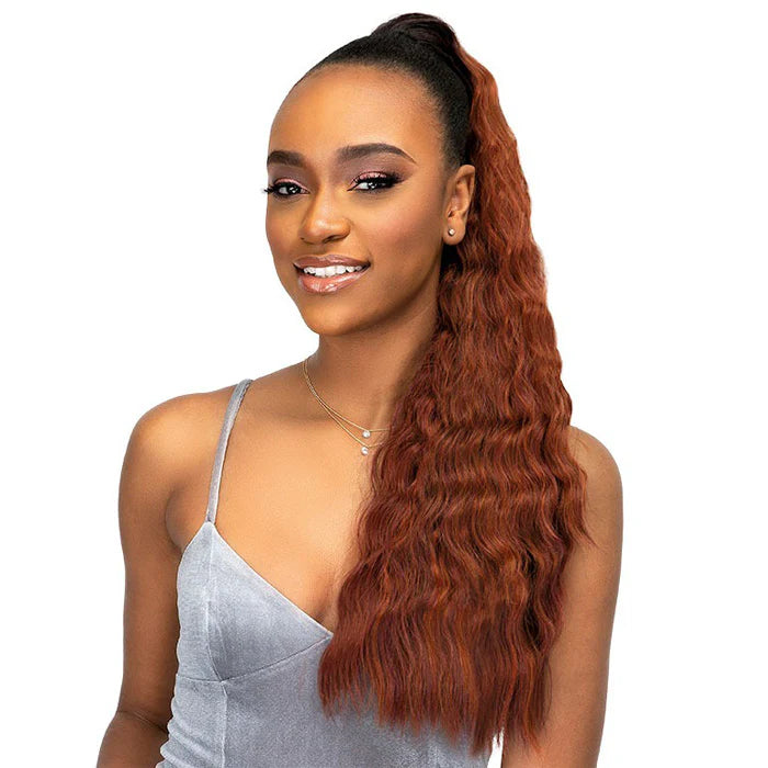 BANANA DRAWSTRING POSTICHE, 100%  PREMIUM SYNTHETIC HAIR.